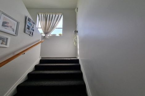 Photo of property in 96 Mcleod Road, Te Atatu South, Auckland, 0610