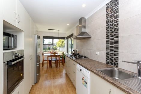 Photo of property in 16 Rewa Street, Inglewood, 4330