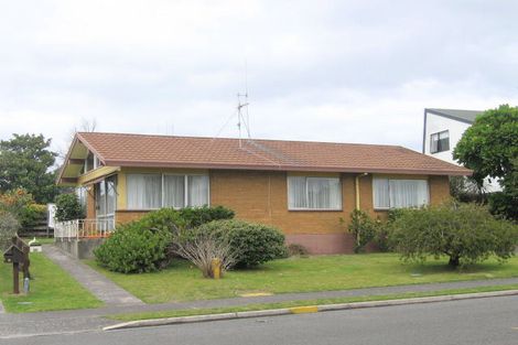 Photo of property in 20 Waitui Grove, Mount Maunganui, 3116