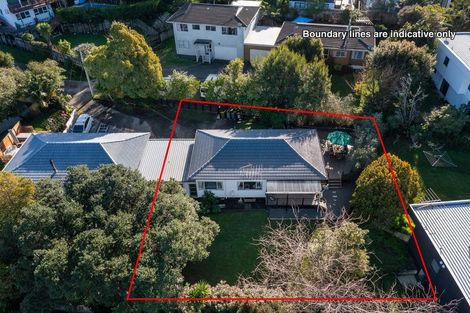 Photo of property in 1/6 Phillipa Place, Browns Bay, Auckland, 0630
