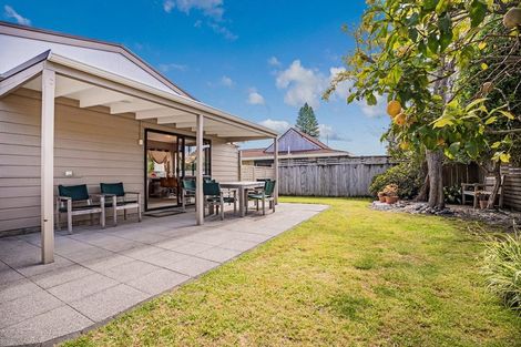 Photo of property in 7a Lee Street, Whitianga, 3510