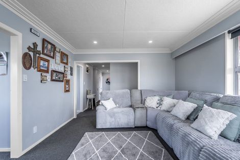Photo of property in 24 Argyle Street, Kew, Invercargill, 9812