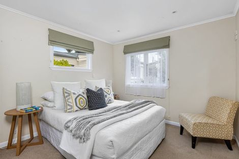 Photo of property in 18a Willis Street, Torbay, Auckland, 0630