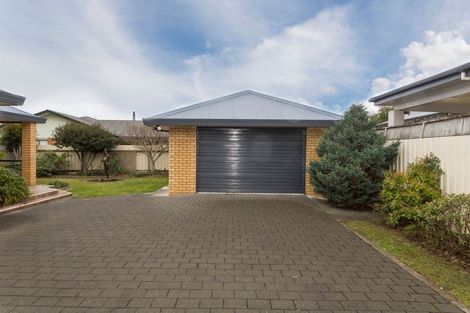 Photo of property in 19 King Street, Dannevirke, 4930