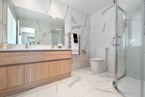 Photo of property in 16 Harvest Avenue, Orewa, 0931