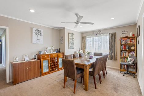 Photo of property in 15a Sarona Avenue, Glen Eden, Auckland, 0602