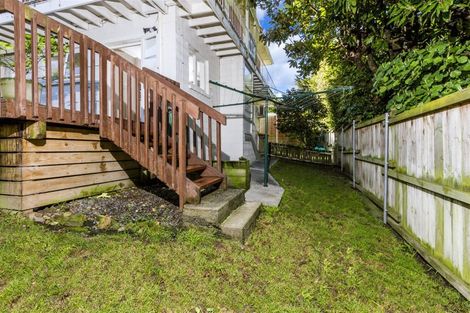 Photo of property in 8/7 Lydia Avenue, Northcote, Auckland, 0627