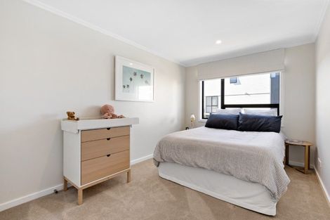 Photo of property in 26 Marine Parade, Hobsonville, Auckland, 0616