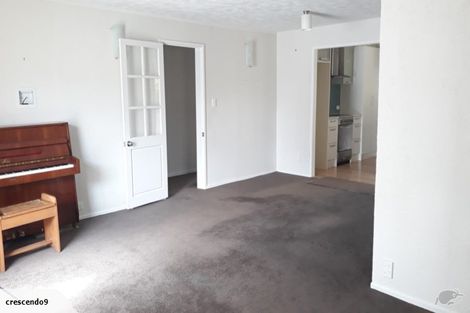Photo of property in 5 Denver Avenue, Sunnyvale, Auckland, 0612