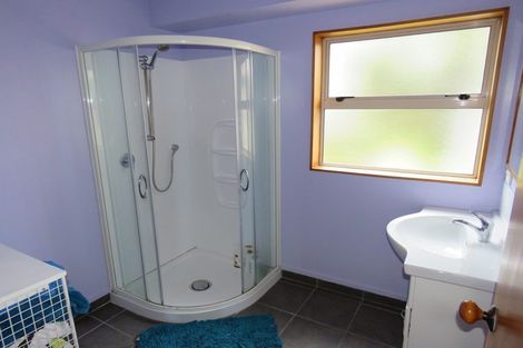 Photo of property in 21 Queen Street, Westport, 7825