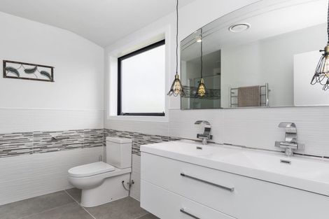 Photo of property in 3 Moira Close, Welcome Bay, Tauranga, 3175