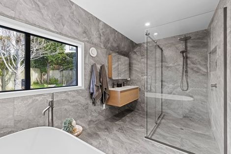 Photo of property in 24 Nehru Place, Cashmere, Christchurch, 8022