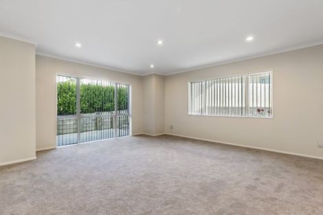 Photo of property in 8 Sauvignon Avenue, Ranui, Auckland, 0612