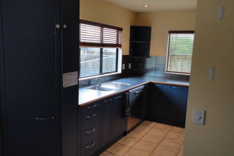 Photo of property in 65 Monorgan Road, Strathmore Park, Wellington, 6022
