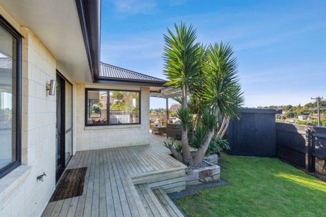 Photo of property in 176 Omata Road, Blagdon, New Plymouth, 4310