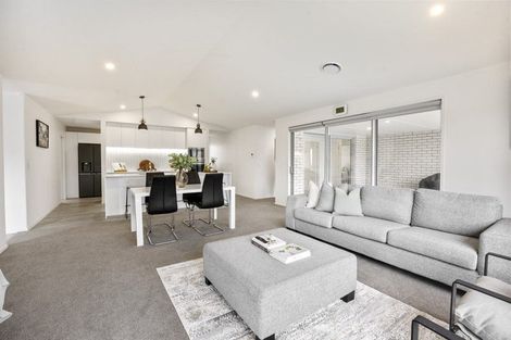 Photo of property in 30b Sycamore Grove, Lower Vogeltown, New Plymouth, 4310