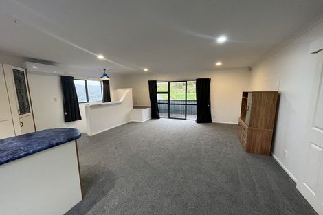 Photo of property in 19 Kilkelly Close, Tawa, Wellington, 5028