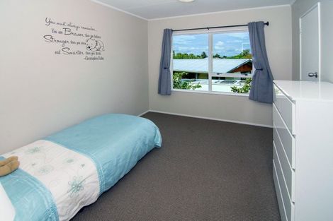 Photo of property in 9 Alton Grove, Masterton, 5810