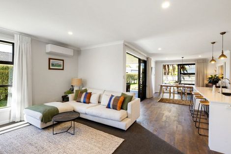 Photo of property in 14 Bronte Place, Leamington, Cambridge, 3432