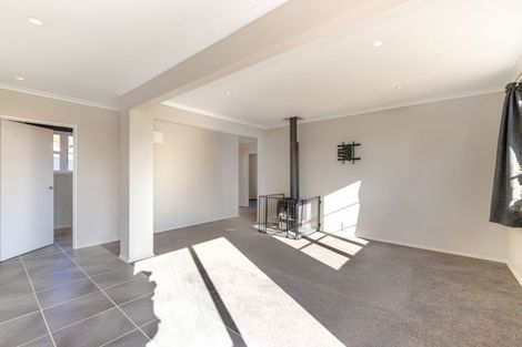 Photo of property in 10 Derby Street, Green Island, Dunedin, 9018