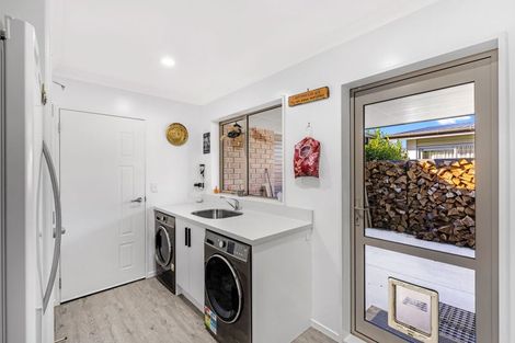 Photo of property in 18 Torrey Pines, Waimairi Beach, Christchurch, 8083