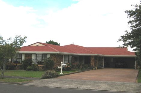 Photo of property in 17 Renoir Street, West Harbour, Auckland, 0618