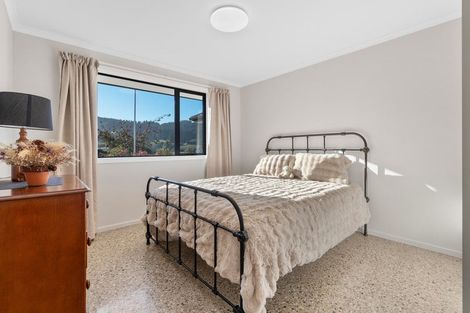 Photo of property in 9 Goddard Way, Sawyers Bay, Port Chalmers, 9023