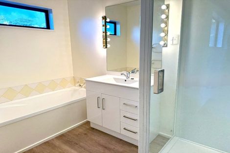 Photo of property in 2/12 Macmillan Avenue, Cashmere, Christchurch, 8022