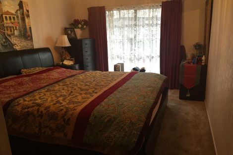 Photo of property in 1/47 Edmonton Road, Henderson, Auckland, 0612