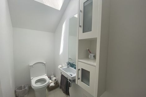 Photo of property in 70 Memorial Drive, Hamilton East, Hamilton, 3216