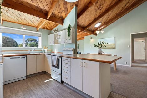 Photo of property in 33 Russley Drive, Mount Maunganui, 3116