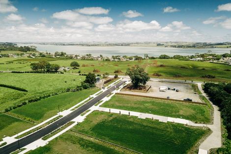 Photo of property in 35 Mclarin Road, Glenbrook, Waiuku, 2681