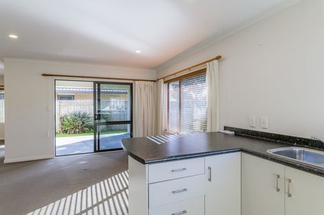 Photo of property in 91a Queen Street West, Levin, 5510
