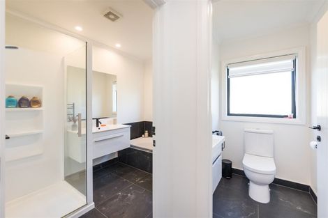 Photo of property in 26 Serenity Crescent, Kelvin Grove, Palmerston North, 4414