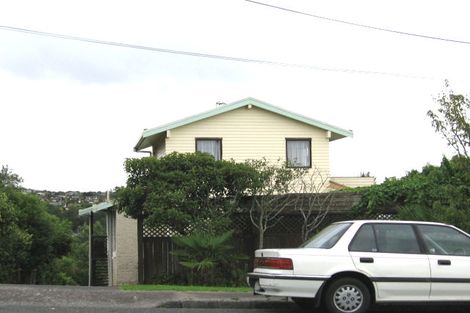 Photo of property in 133 Ocean View Road, Hillcrest, Auckland, 0627