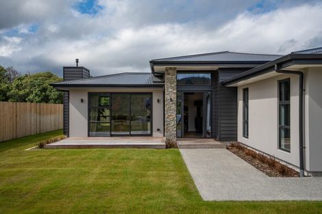 Photo of property in 9 Seven Oaks Drive, Kinloch, 3377