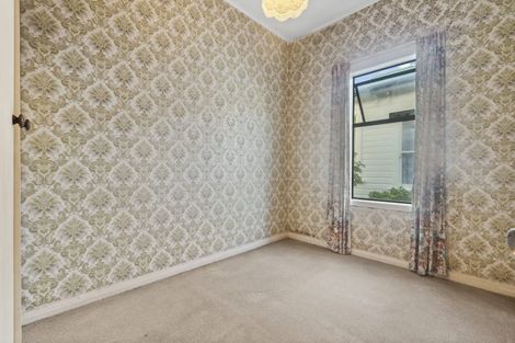 Photo of property in 68 Derwent Street, Island Bay, Wellington, 6023