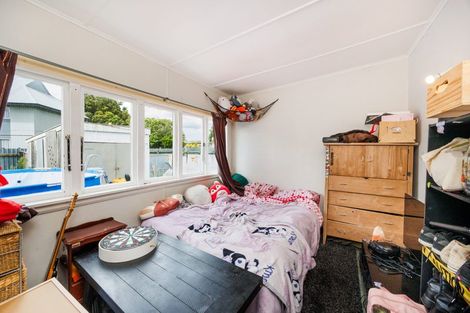 Photo of property in 31 Mcgiffert Street, Palmerston North, 4410