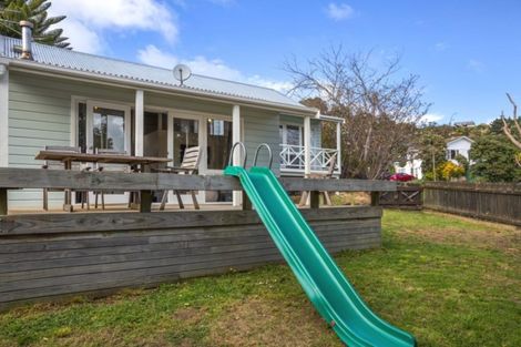 Photo of property in 52 Hicks Close, Whitby, Porirua, 5024