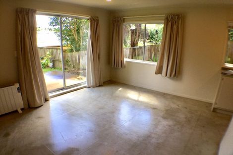 Photo of property in 53 Ellice Road, Totara Vale, Auckland, 0629
