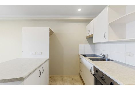 Photo of property in 4d/18 Ronwood Avenue, Manukau, Auckland, 2104