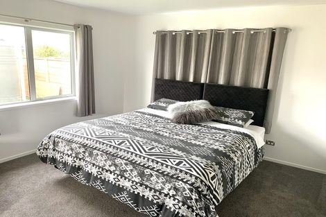 Photo of property in 6a Kirk Street, Waiuku, 2123