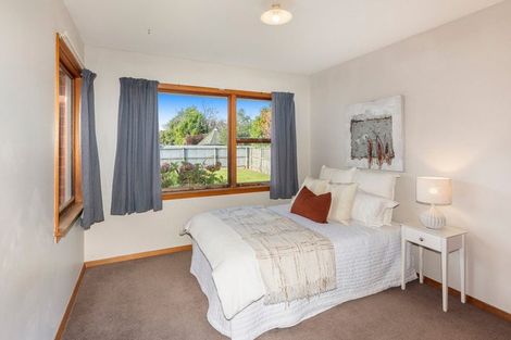 Photo of property in 120 Grimseys Road, Redwood, Christchurch, 8051