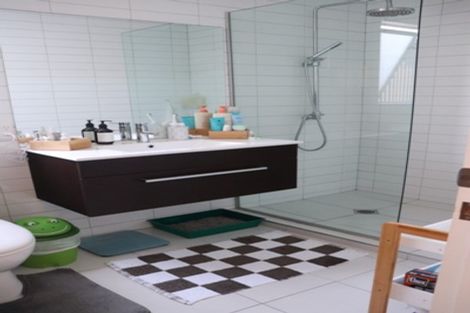 Photo of property in 7/3 Severn Street, Island Bay, Wellington, 6023