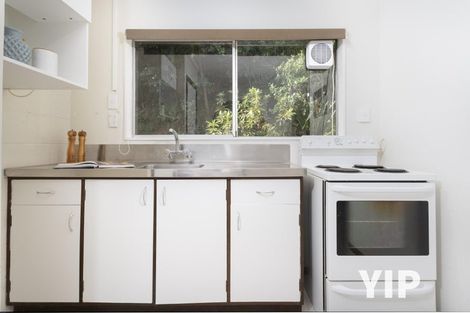 Photo of property in 15f2 Bloomsbury Grove, Newlands, Wellington, 6037