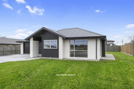 Photo of property in 18 Grey View Grove, Rangiora, 7400