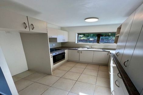 Photo of property in 2/24 Beaumaris Way, Conifer Grove, Takanini, 2112