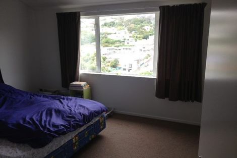 Photo of property in 8 Kopiko Way, Brooklyn, Wellington, 6021