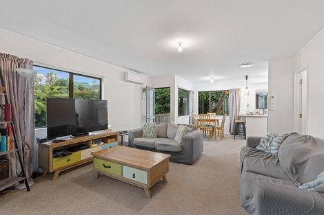 Photo of property in 6 Logan Lane, Stanmore Bay, Whangaparaoa, 0932