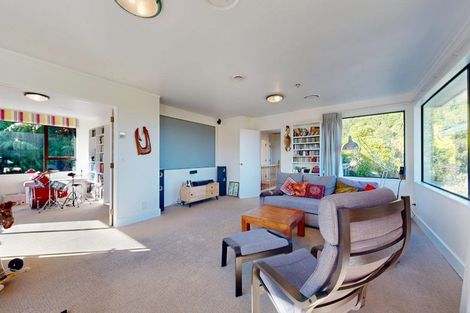 Photo of property in 60 Satara Crescent, Khandallah, Wellington, 6035